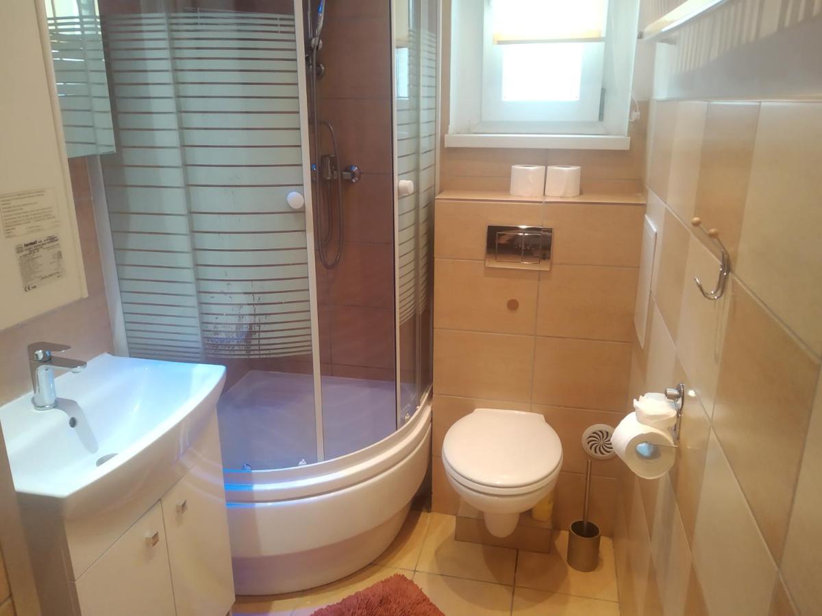 Apartament Przy Wroclawskim Stadionie Екстер'єр фото